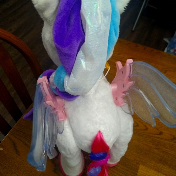Myla The Magical Unicorn - Picture 4 of 9